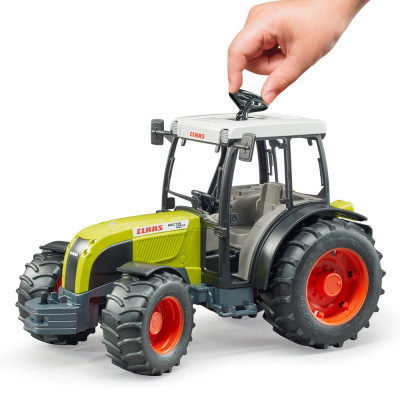 Žaislinis BRUDER traktorius Claas Nectis 267F 02110